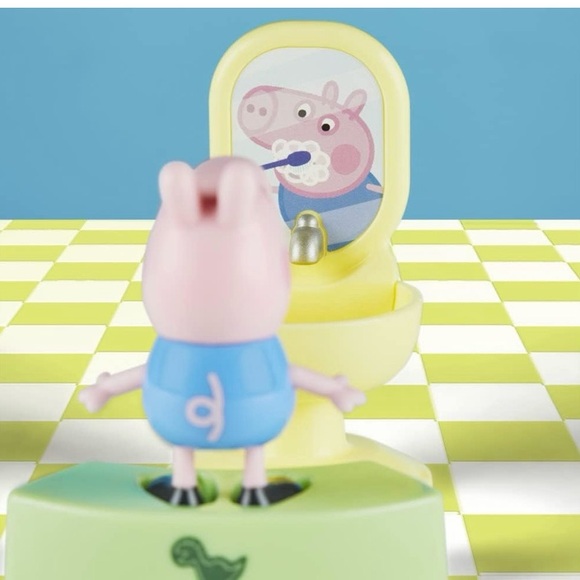 Peppa pig’s George goes potty book and bath time playset - Picture 9 of 10